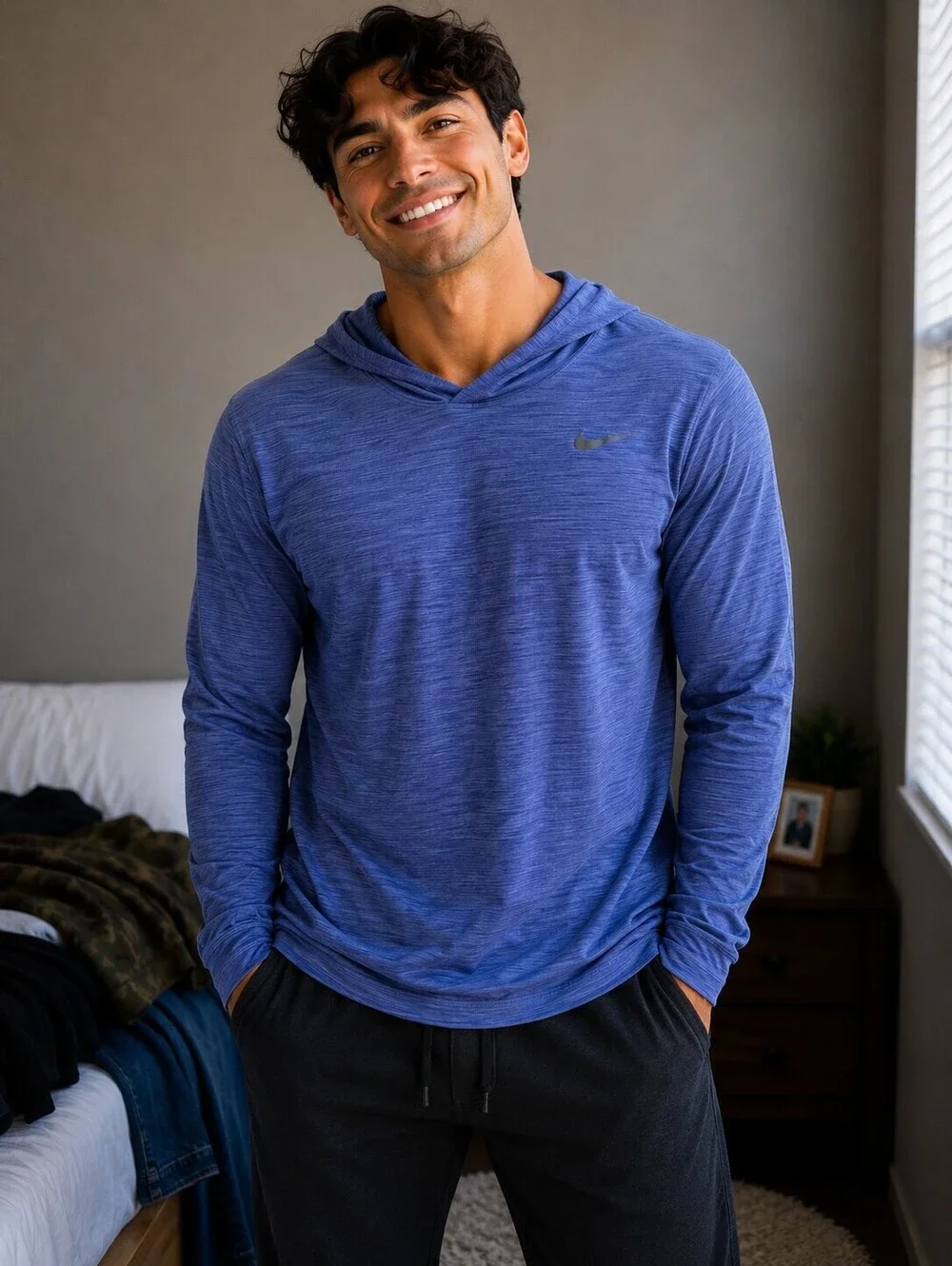 Nike Men's Navy Dri-FIT Long Sleeve Hooded T-Shirt Size Large